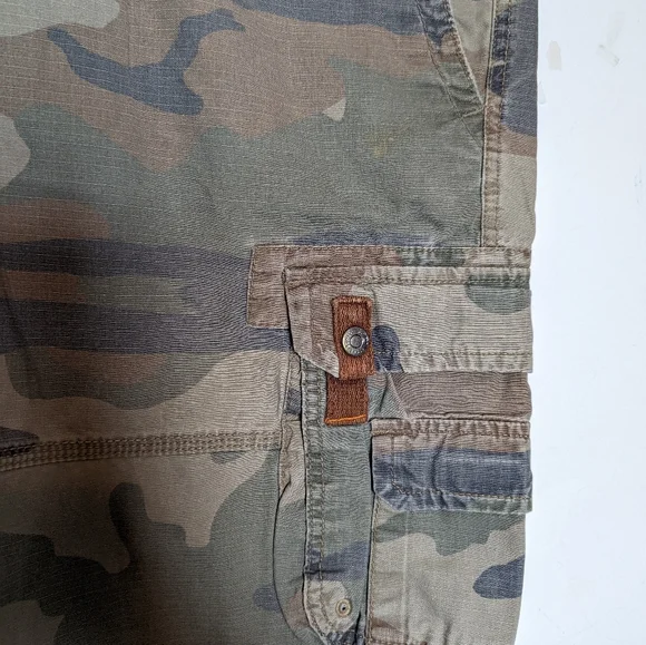 RedHead Camo Shorts - Picture 3 of 4